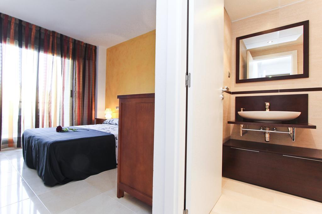 J Tramuntana Planet Costa Dorada Apartment Salou Room photo